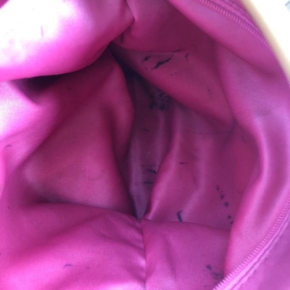 Beautiful Coach purse. Great for Spring and Summer. - Picture 5 of 14